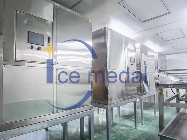 相比傳統(tǒng)冰廠，自動化冰廠將成為未來的主流